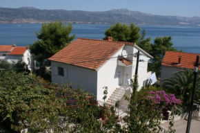Apartments by the sea Slatine, Ciovo - 6888